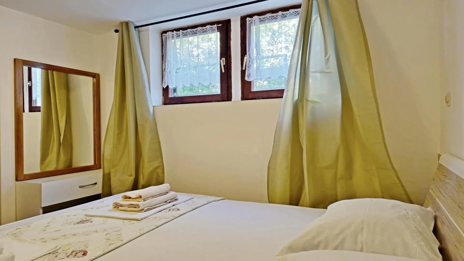 Old Captain'S Retreat - Happy Rentals Malinska 0*,