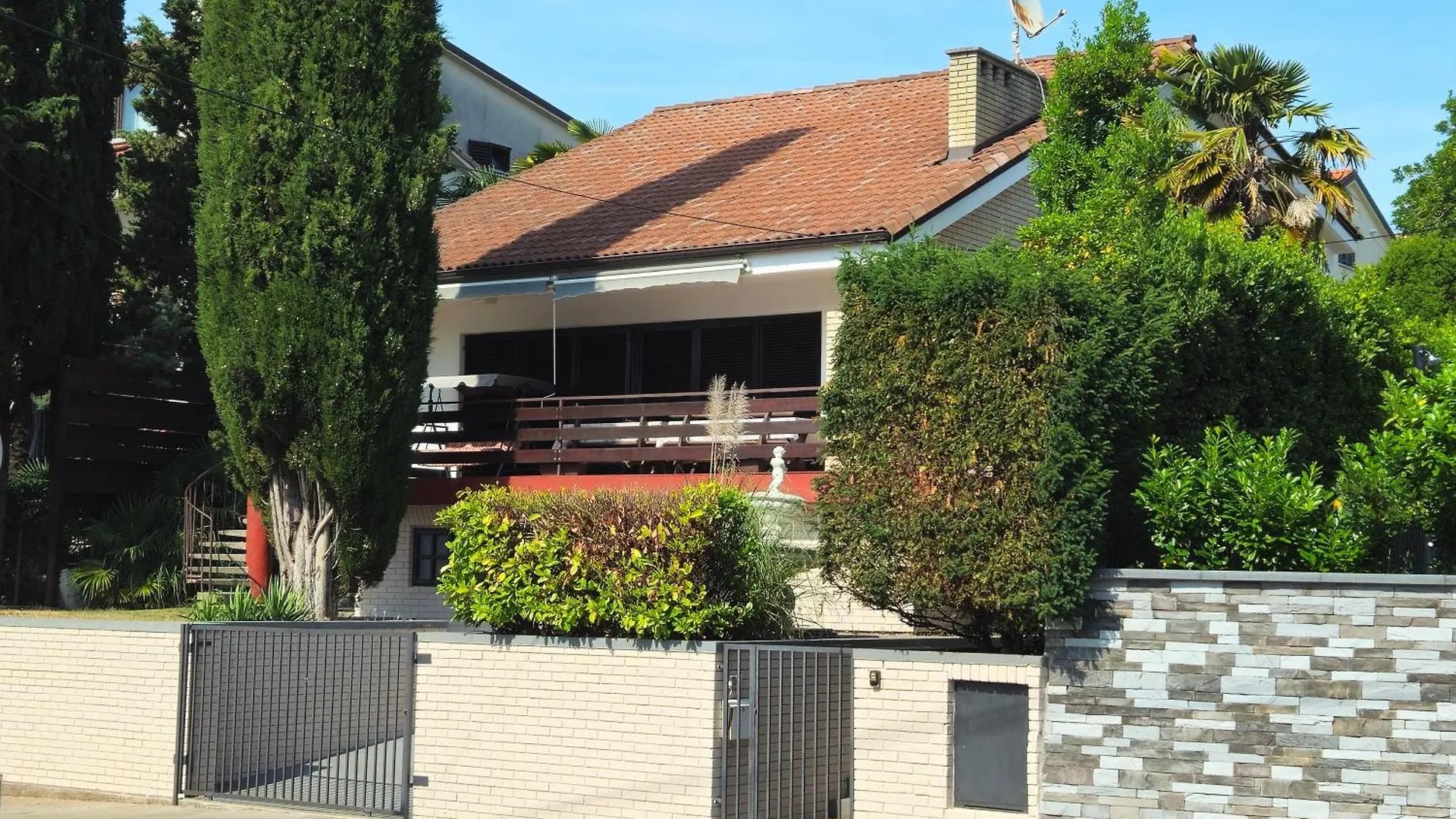Old Captain'S Retreat - Happy Rentals Malinska Apartment